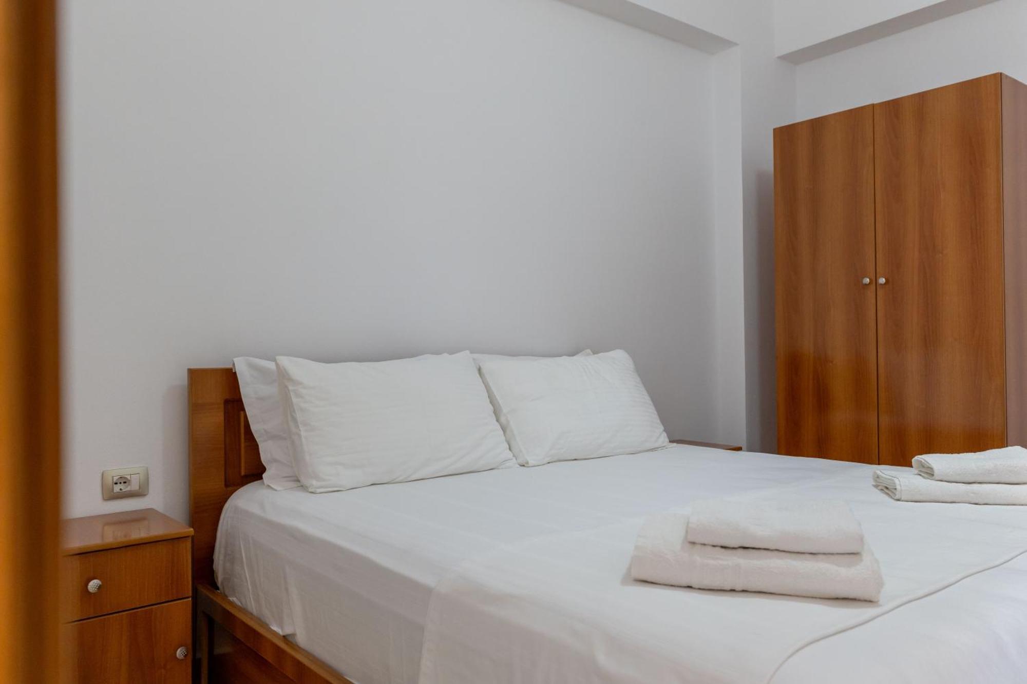 Aleksander Aparthotel Ksamil Ngoại thất bức ảnh