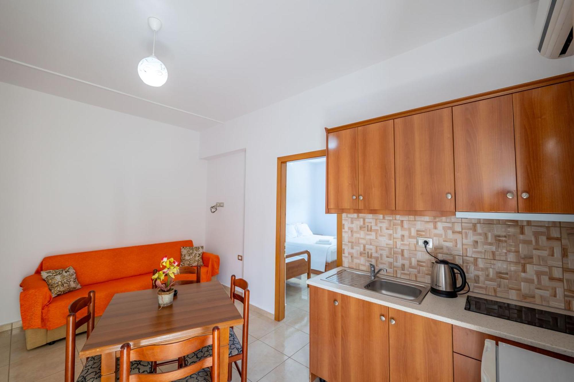 Aleksander Aparthotel Ksamil Ngoại thất bức ảnh