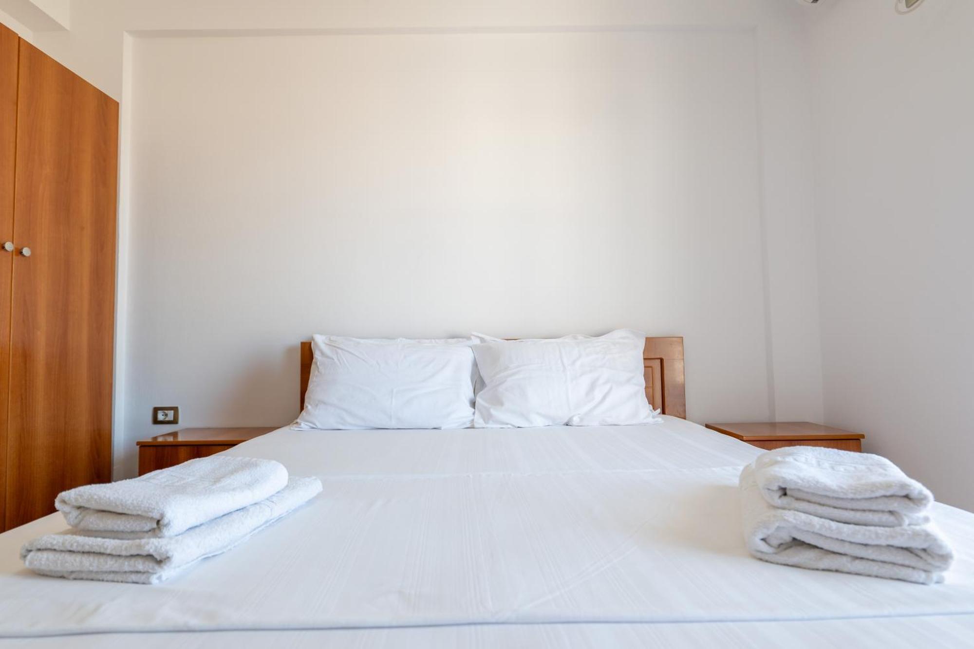 Aleksander Aparthotel Ksamil Ngoại thất bức ảnh