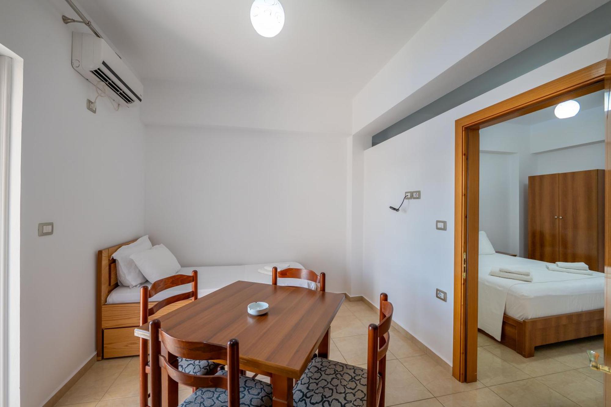 Aleksander Aparthotel Ksamil Ngoại thất bức ảnh